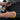 Meguiars Gold Class Leder & Vinylreiniger | 473ml in Anwendung mit Schaumstoff Applikator